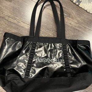 Patagonia Black Hole Tote